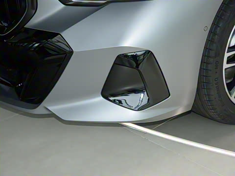 2025�� 525Li M�˶���װ