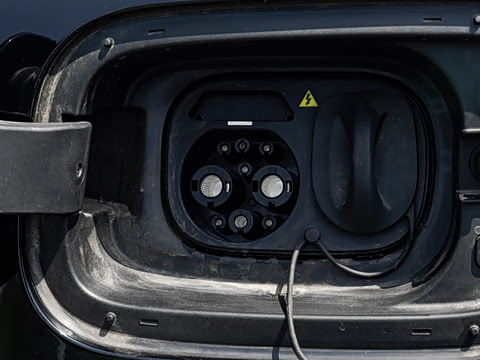 2025�� �Ŀ�  2.0T PHEV ����200��������� 7��