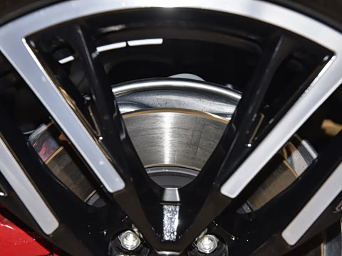 2026�� 2.0T �˶��� quattro