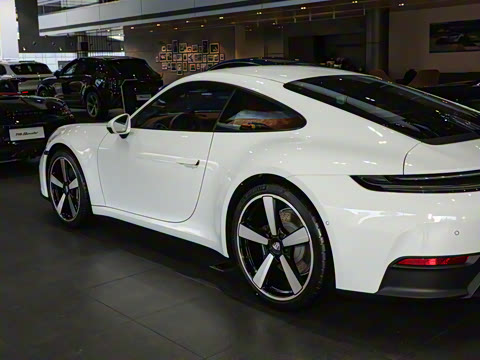 2026�� Carrera 3.0T