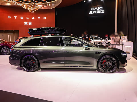 2025�� ���� Ultra�������� (896�߼����״