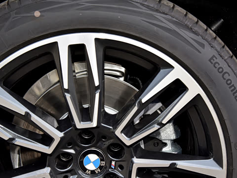 2026�� 525i M�˶���װ