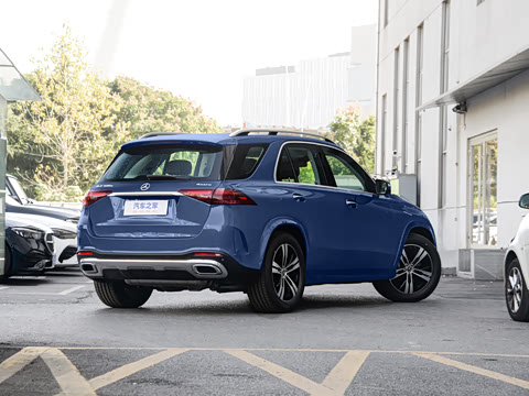 2025�� GLE 400 e 4MATIC