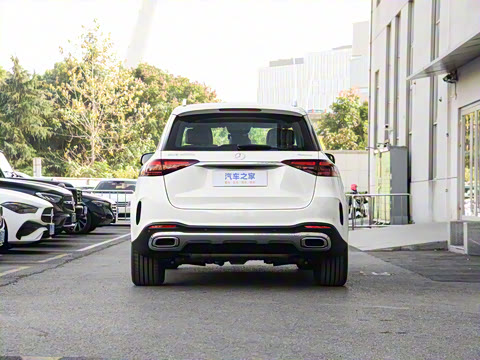 2025�� GLE 400 e 4MATIC