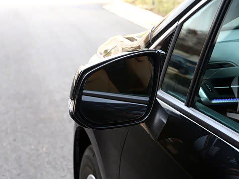 2026�� 2.5L �߶����м�