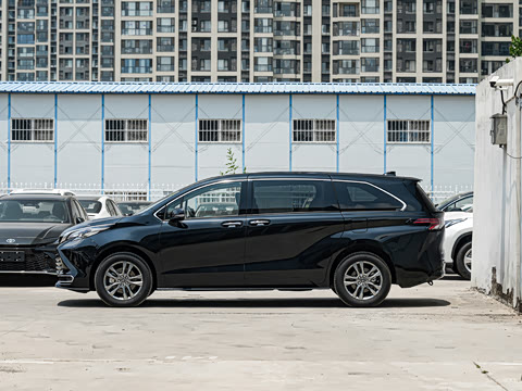 2027�� 2.5L ˫������������