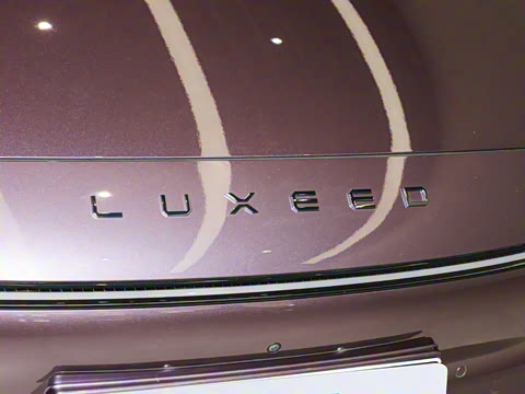 2025�� 705km Pro