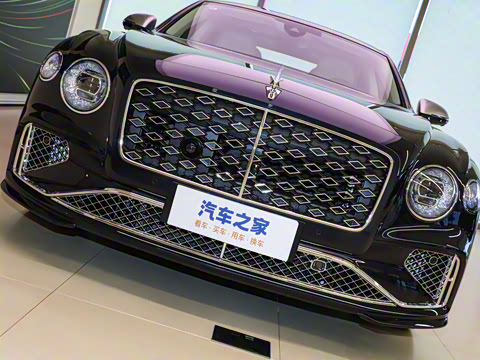 2026�� 4.0T V8 Mulliner