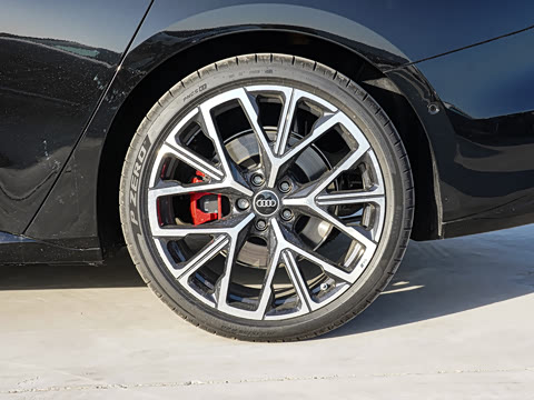 2026�� TFSI quattro 200kW �콢������