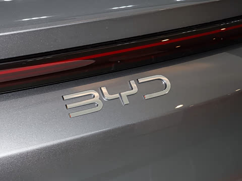 2026�� DM-i 220KM׿Խ��