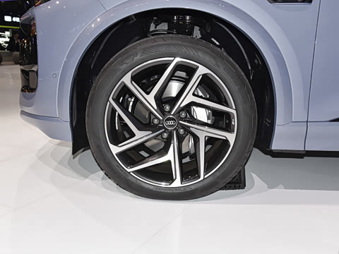2026�� quattro Ǭ���Ǽݰ�