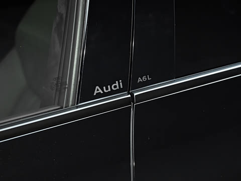 2026�� 2.0T quattro ������	