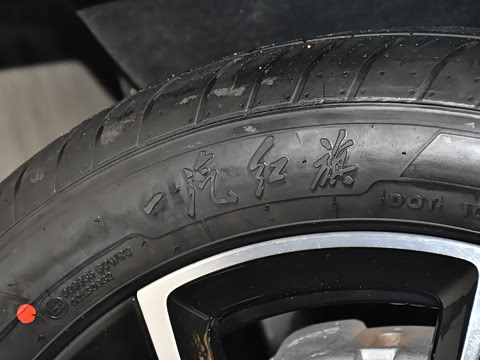 2025�� 2.0T ������