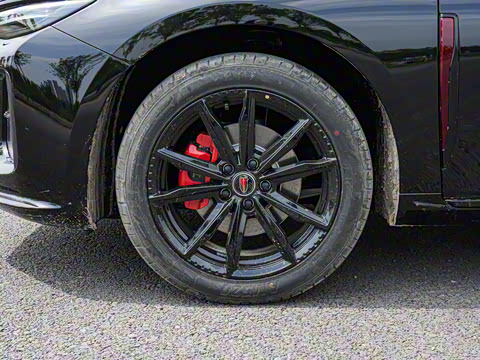 2025�� 2.0T �Զ���Ӱ200���������