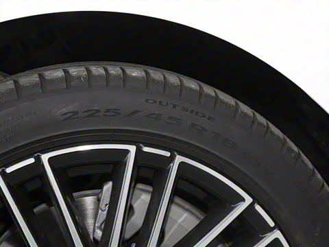 2025�� �Ŀ� C 260 L