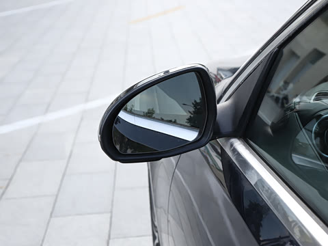 2025�� �Ŀ� C 200 L �˶���