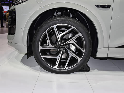 2026�� quattro Ǭ���Ǽݰ�