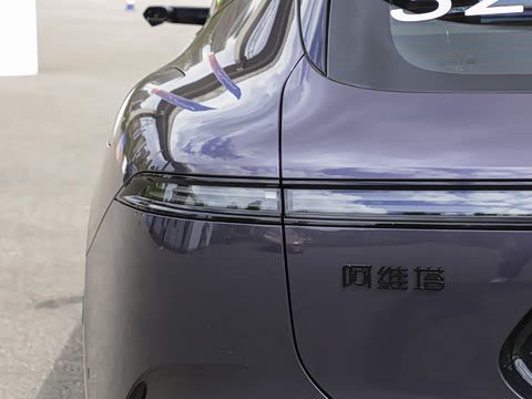 2026�� Max ˫��������