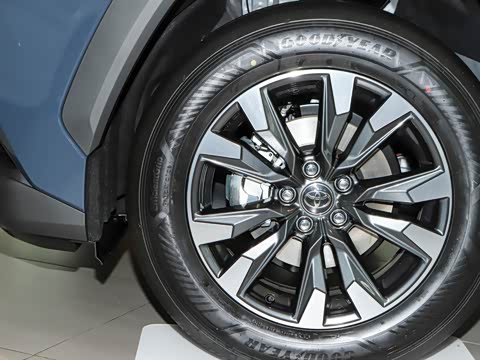 2026�� 2.0L ����������