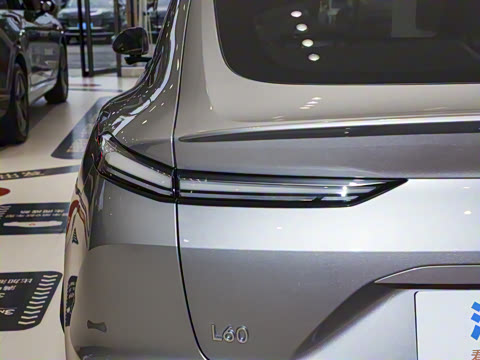 2025�� 85kWh ������
