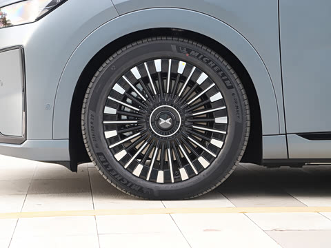 2026�� ���� 750 Ultra