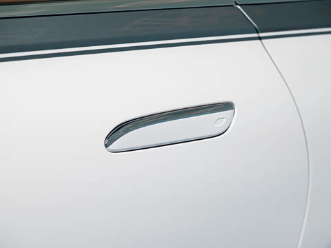 2027�� S 680 4MATIC