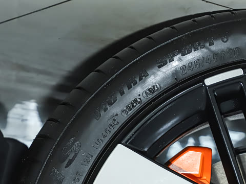 2025�� 750 �������� Ultra