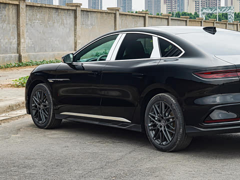 2026�� EV �Ǽݰ� 705KM����������