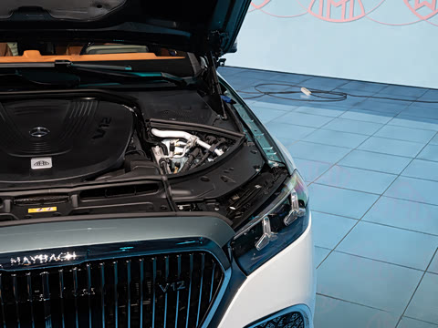 2027�� S 680 4MATIC