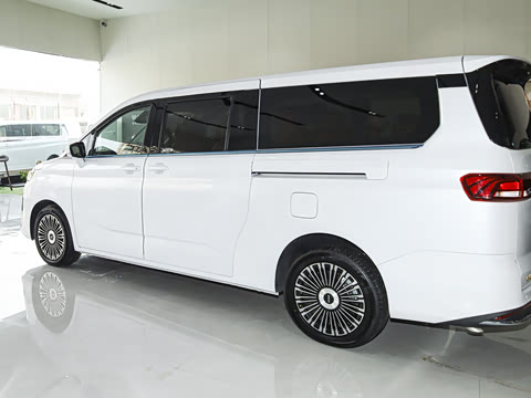 2026�� ���̰� 230����� 7��