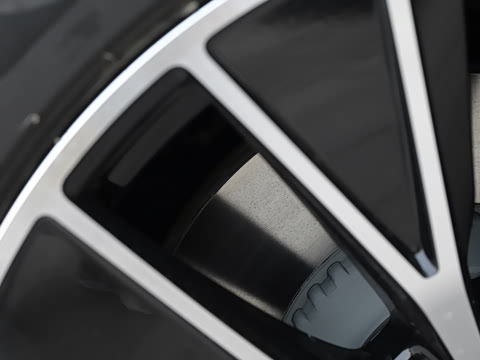2026�� ����� 400 L 4MATIC