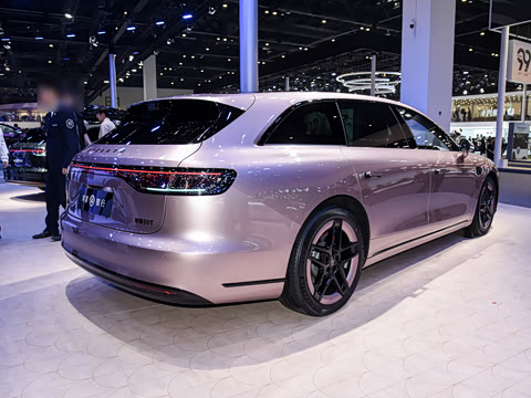 2025�� ���� ����Ultra (896�߼����״