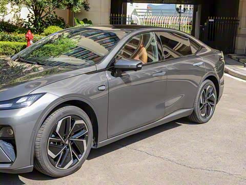 2026�� 550Ultra��ΪǬ��ADS SE��