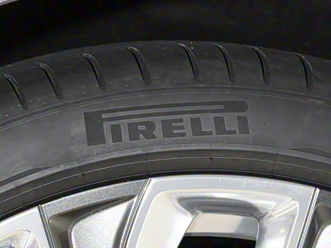 2026�� 4.0T V8 Mulliner