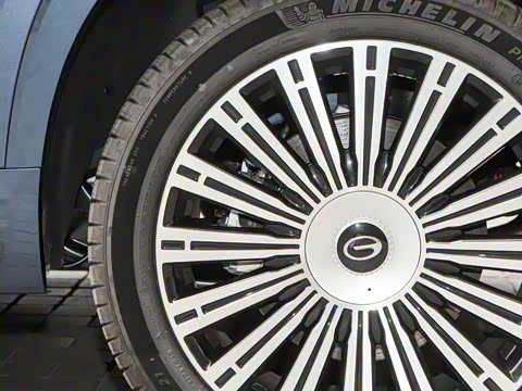 2025�� Ǭ�� UItra 6��