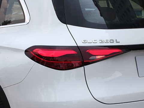2026�� �Ŀ� GLC 260 L 4MATIC �����
