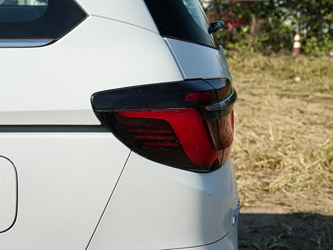 2026�� 2.0L e:HEV ��������