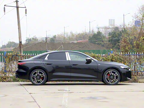 2026�� 2.0T �˶��� quattro