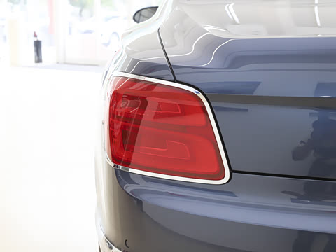 2026�� 4.0T V8 ��׼��