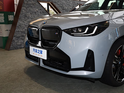 2025�� M50 xDrive