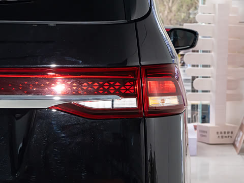 2026�� ���̰� 230������ 7��