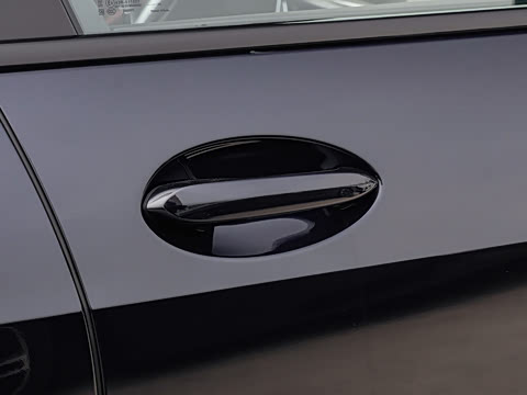 2026�� �Ŀ� xDrive 40Li M�˶���ҹ��װ