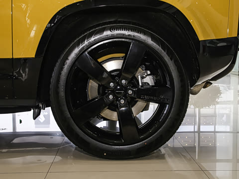 2026�� 90 3.0T P400 X-Dynamic HSE