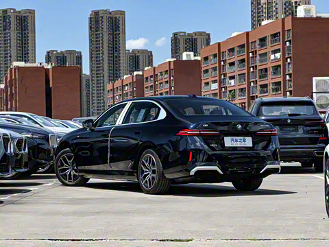 2026�� eDrive 35L M�˶���װ