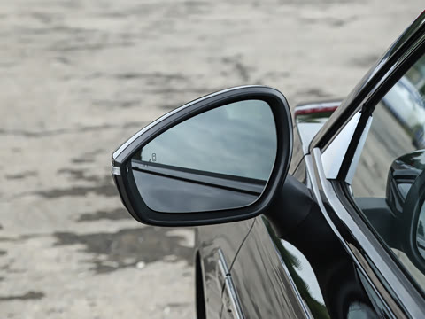 2027�� 2.0T DCT ������
