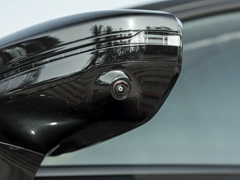 2026�� 225km EM-P Զ�����ǺӰ�+ҫҹ��װ