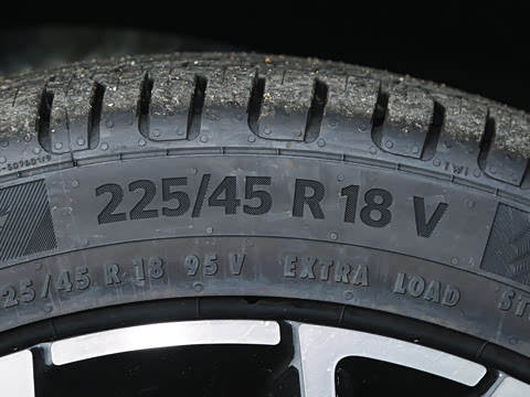 2027�� 2.0T DCT ������
