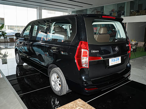 2027�� 2.0L ������ 7��