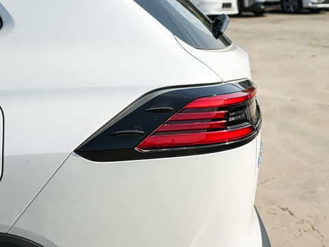 2026�� 2.0L ���ܵ��˫�� ������