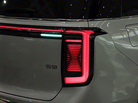 2025�� Ǭ�� Max 6��